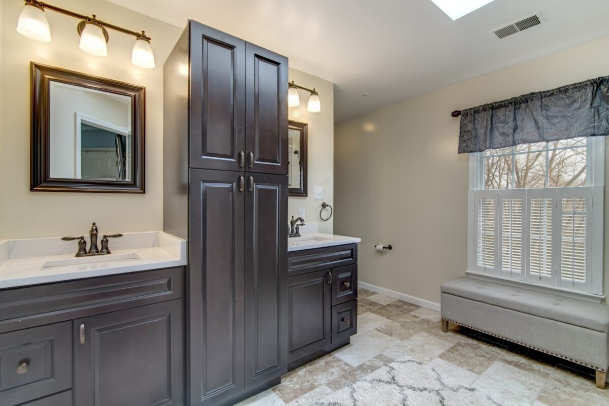 Bathroom remodel by Sam's Remodeling - recent project photo 5