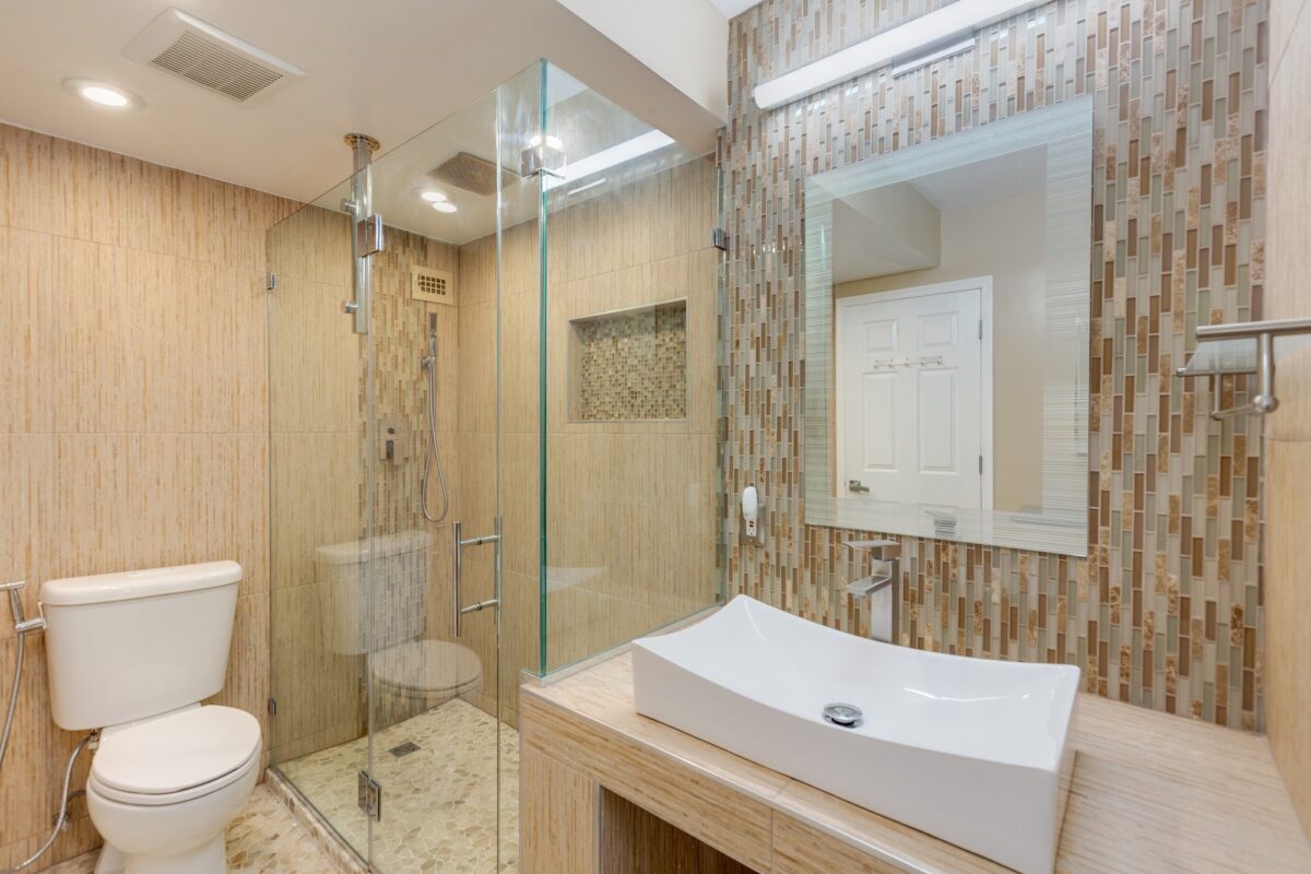 Bathroom remodel by Sam's Remodeling - recent project photo 6
