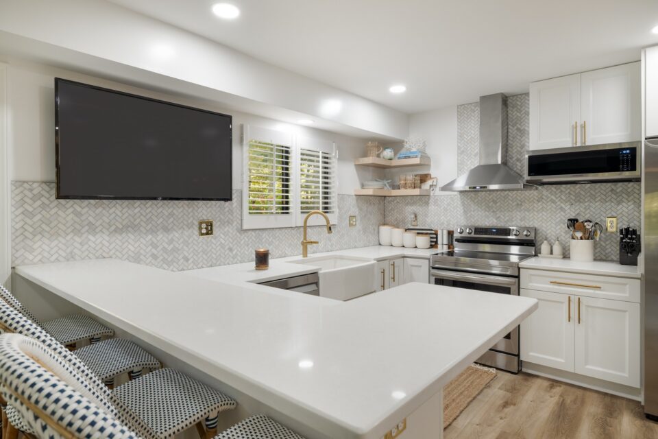 Open Concept Breakfast Bar - Modern Coastal Shaker Kitchen & Custom Beverage Bar by Sam's Remodeling